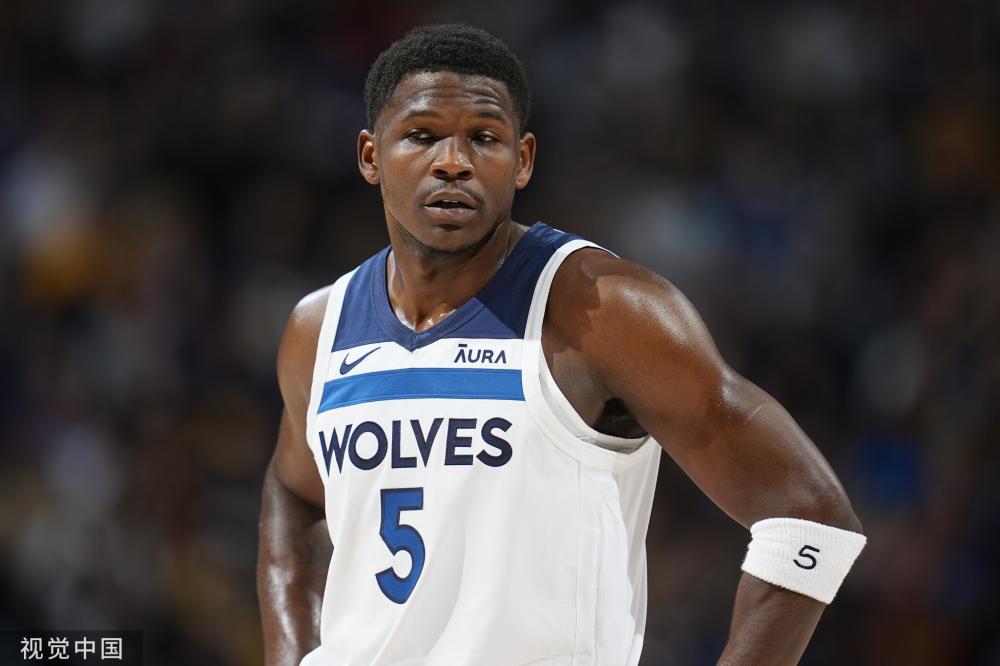 字母哥的 字母哥的