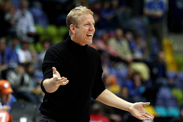 9支球队晋级总决赛！山东女排大黑马，云南队太励志，四川需换帅.